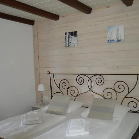 בית הארחה Jaeger אננהיים