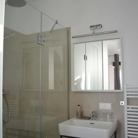 Jaeger בית הארחה אננהיים