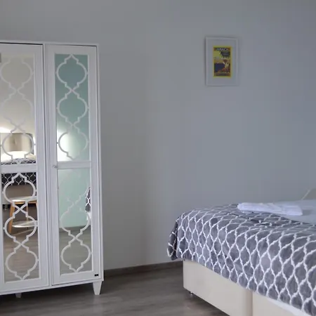 Jaeger בית הארחה 3*