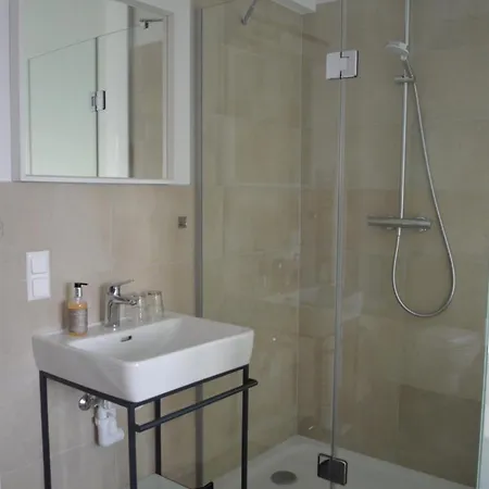 Jaeger בית הארחה