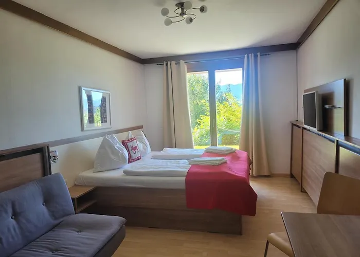 Jaeger Guest house 3*