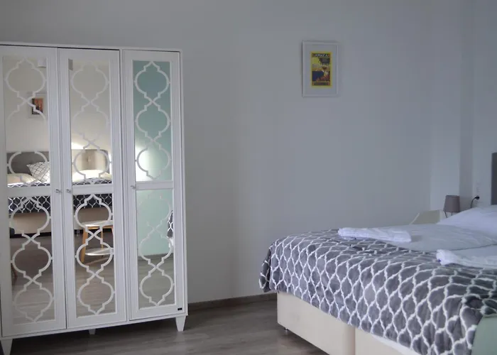 Jaeger Guest house 3*